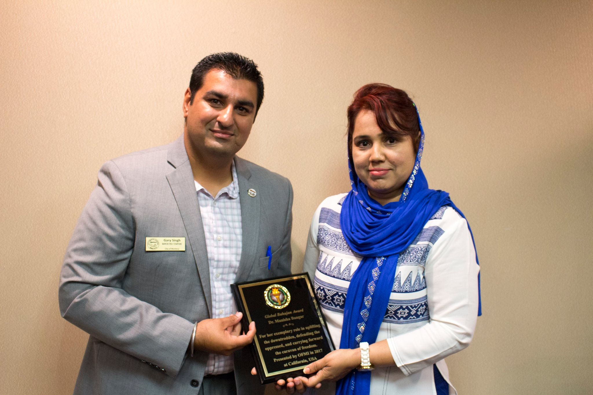 Manteca Mayor Pro-Tempore Gary Singh Presents "Bahujan Award" to Dr. Manisha Bangar