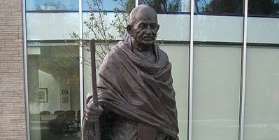 Students Demand Removal of “Racist” Gandhi Statue at Carleton University